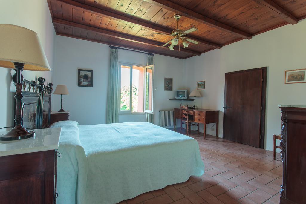 Agriturismo Il Pettirosso Guest House Forli Bagian luar foto