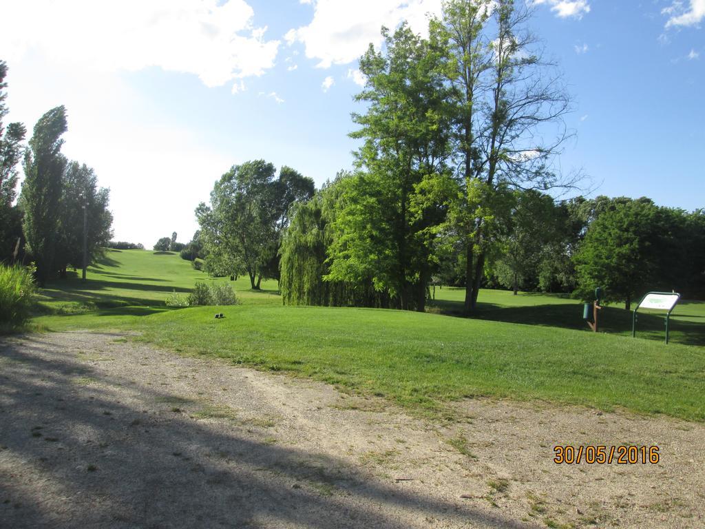 Agriturismo Il Pettirosso Guest House Forli Bagian luar foto
