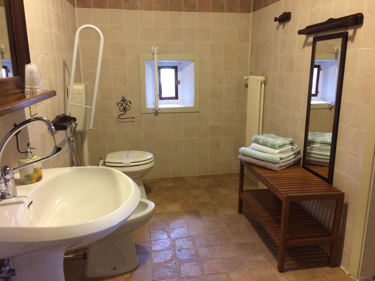Agriturismo Il Pettirosso Guest House Forli Bagian luar foto